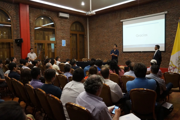 Charla “¿Por qué fracasan los proyectos de TI en las empresas?” 