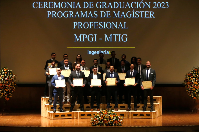 Ceremonia de Graduación MTIG generación 2022